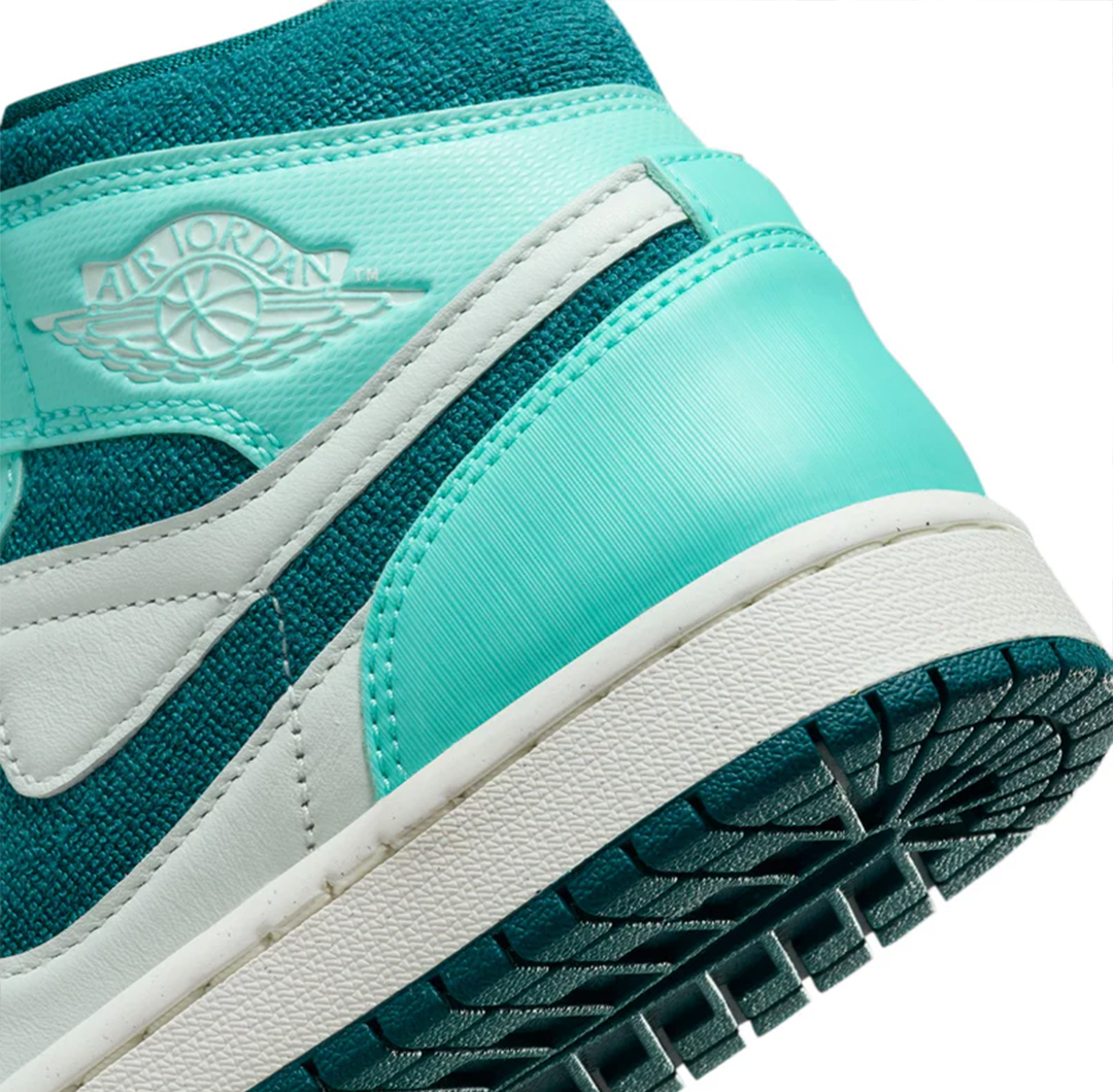 Sneakers Air Jordan 1 Mid " Chenille Bleached Turquoise "