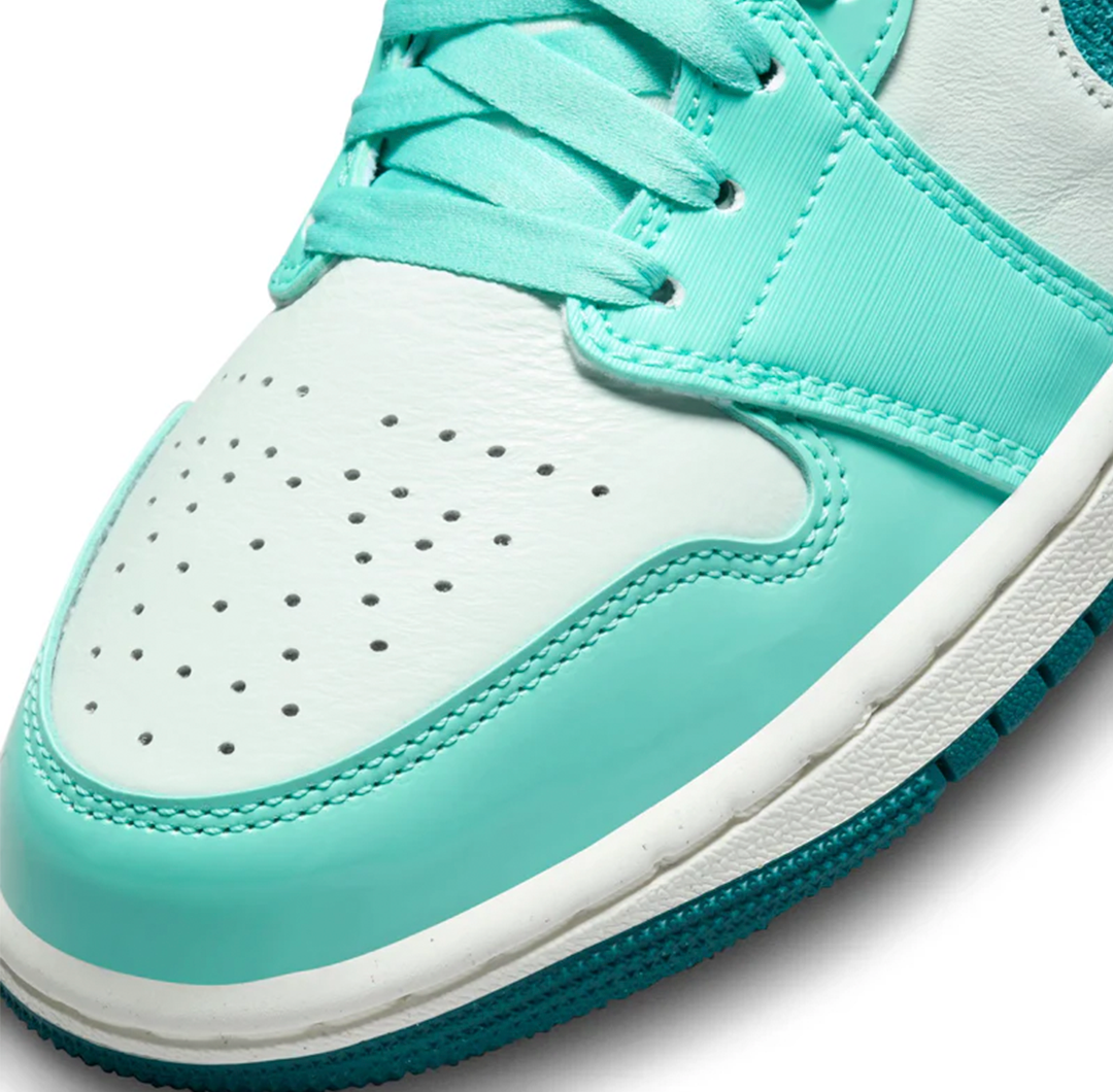 Sneakers Air Jordan 1 Mid " Chenille Bleached Turquoise "