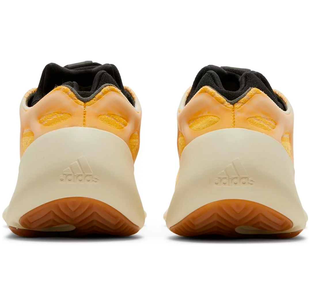 Sneakers Yeezy 700 V3 "Mono Safflower"